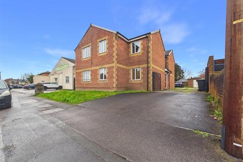 undefined, Chequers Road, Gloucester, Gloucestershire, GL4