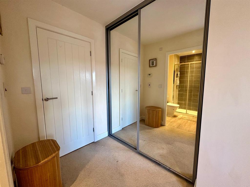 Bedroom 1 storage