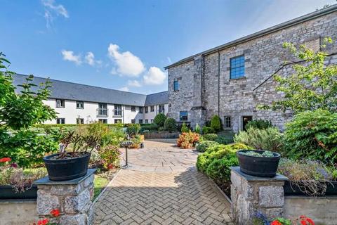 1 bedroom flat for sale, East Street, Newton Abbot, Devon.