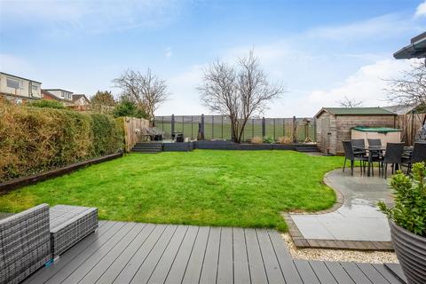 undefined, Armscote Road, Tredington