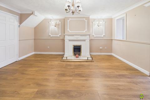 3 bedroom terraced house for sale, Fox Hollow Drive, Bexleyheath, Kent, DA7