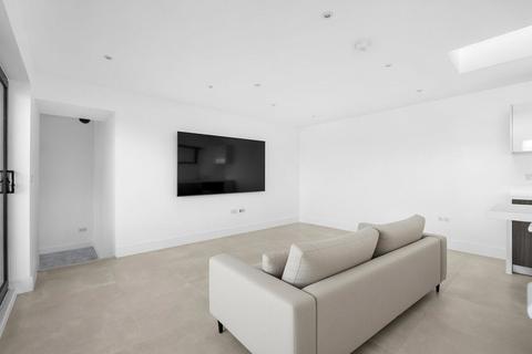 3 bedroom apartment for sale, Clarks Mill, Trowbridge