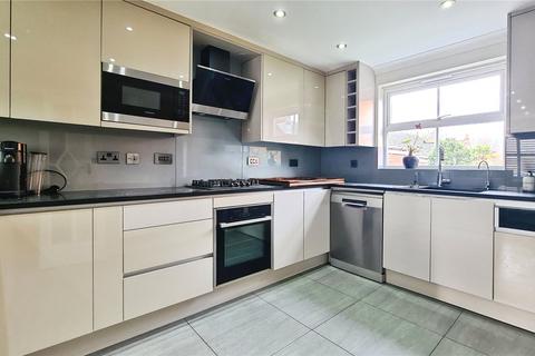 undefined, Kingfisher Grove, Three Mile Cross, Reading, RG7
