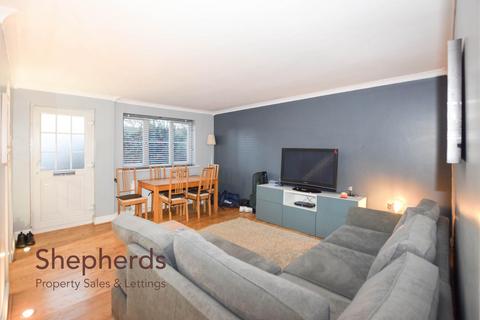 2 bedroom maisonette for sale, Flamstead End Road, Cheshunt EN8
