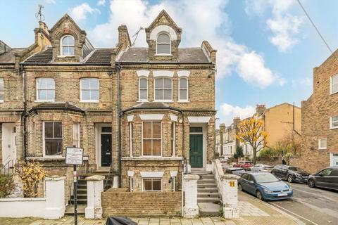 1 bedroom flat for sale, Oberstein Road, London SW11