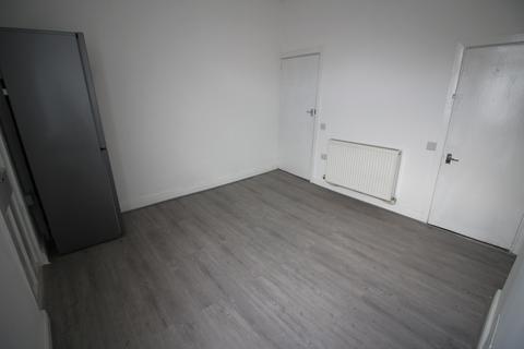 2 bedroom terraced house to rent, Mattison Street, Manchester, M11