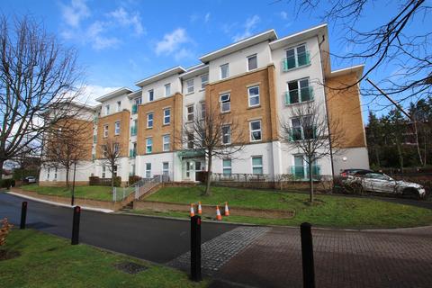 2 bedroom apartment for sale, HIGHBURY DRIVE, LEATHERHEAD, KT22