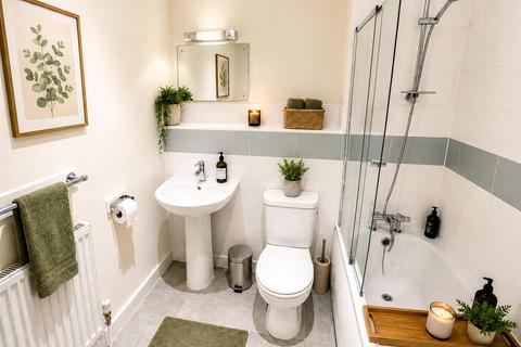 2 bedroom apartment for sale, HIGHBURY DRIVE, LEATHERHEAD, KT22