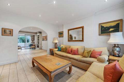 undefined, Bowes Road, London, W3 7