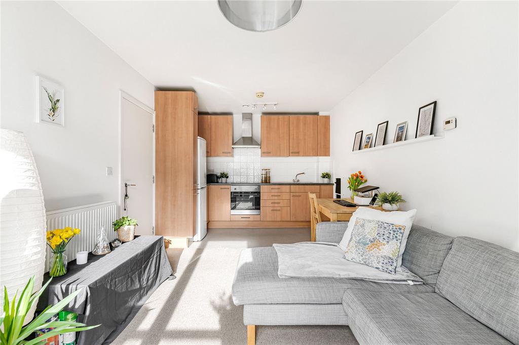 Reception/Kitchen
