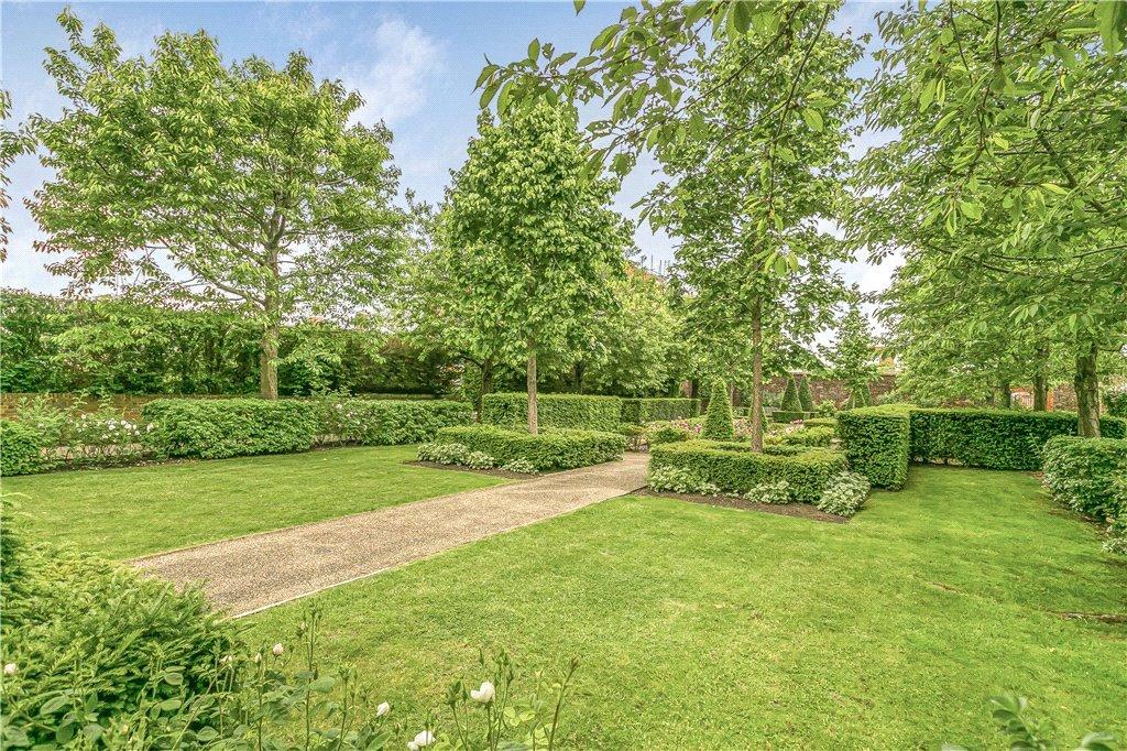 Communal Gardens