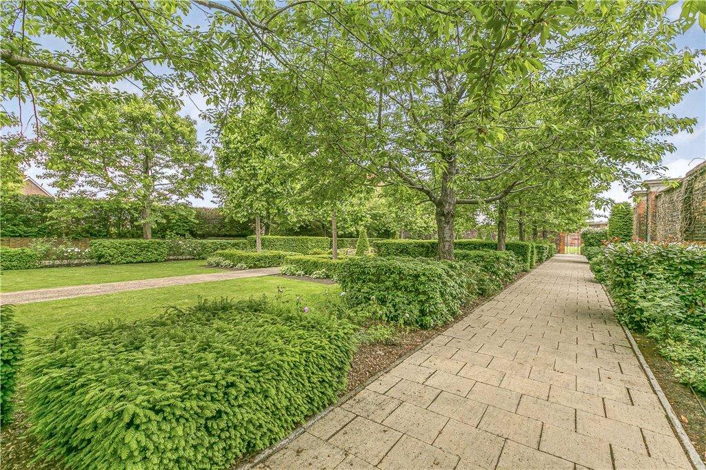 Communal Gardens