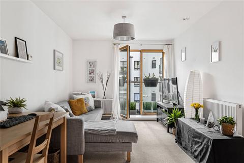 1 bedroom apartment for sale, Holford Way, London, SW15
