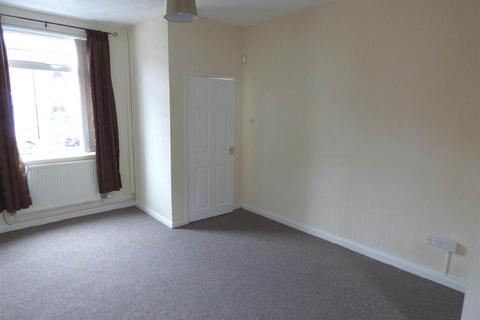 2 bedroom terraced house to rent, Nutgrove Avenue, St. Helens