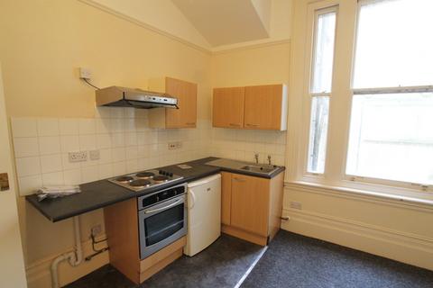 Studio to rent, The Drive, Hove BN3