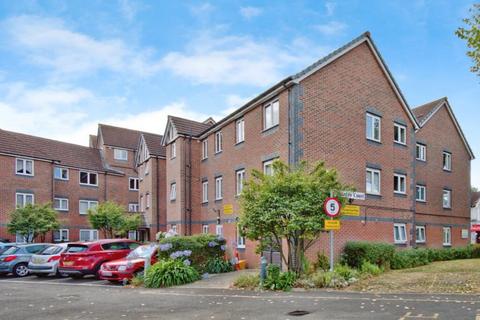2 bedroom flat for sale, Balmoral Road, Westcliff-on-sea, SS0