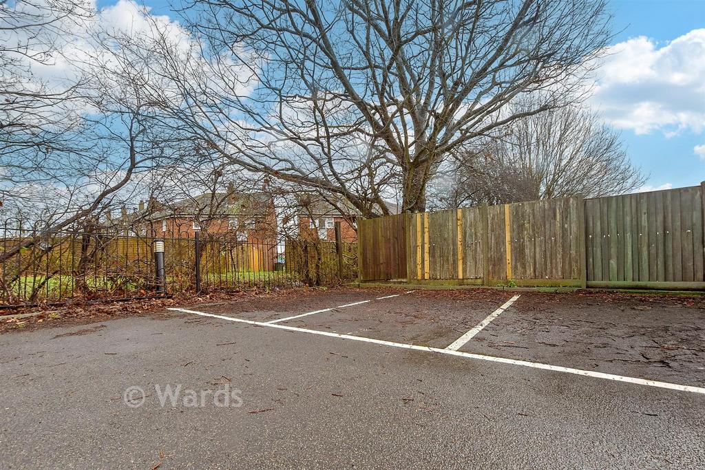 Driveway/Parking