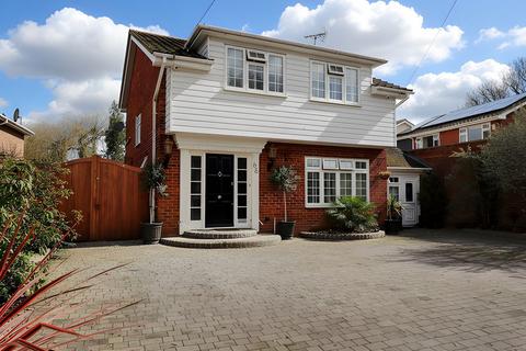 undefined, Nobles Green Road, Leigh-on-sea SS9
