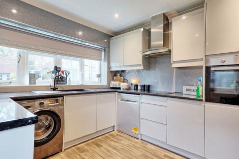 undefined, Nobles Green Road, Leigh-on-sea SS9