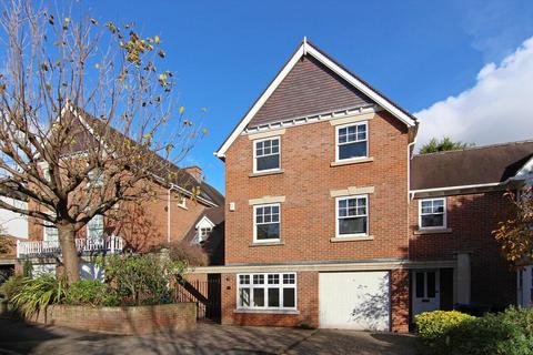 4 bedroom semi-detached house for sale, Raymond Road, London SW19