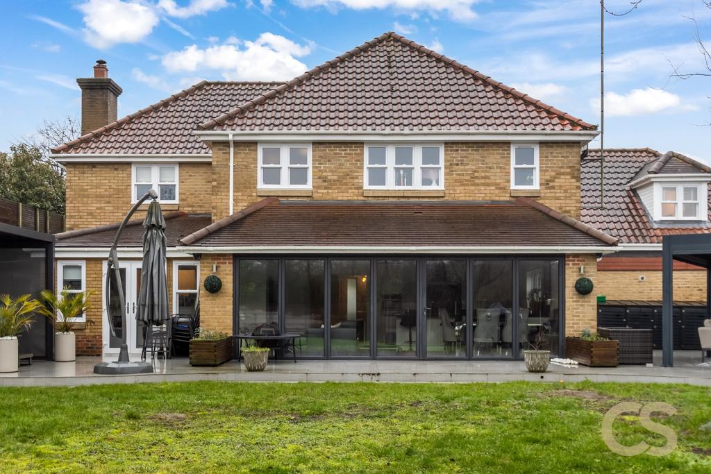 House exterior, garden