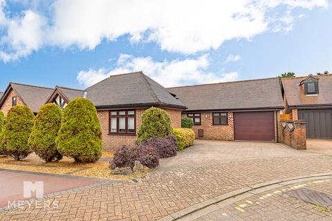 3 bedroom bungalow for sale, Walsingham Dene, Bournemouth, BH7 7