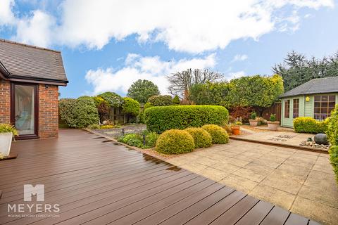 3 bedroom bungalow for sale, Walsingham Dene, Bournemouth, BH7 7