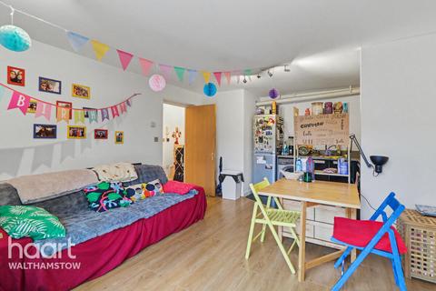 1 bedroom apartment for sale, Hawker Place, Walthamstow