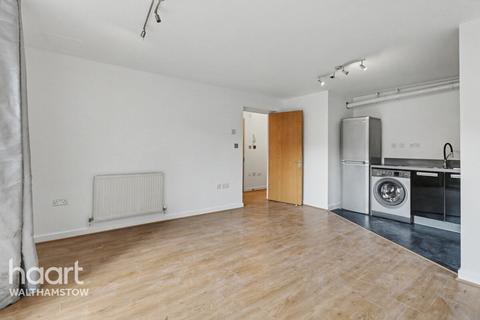 1 bedroom apartment for sale, Hawker Place, Walthamstow
