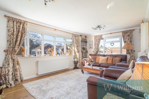 4 bedroom chalet for sale, Glebe Gardens, Wootton Bridge, Ryde, Isle of Wight