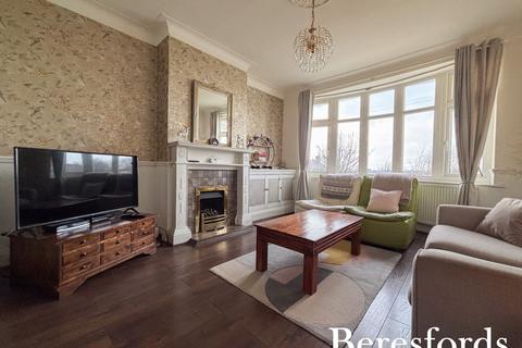 undefined, Masefield Drive, Upminster, RM14