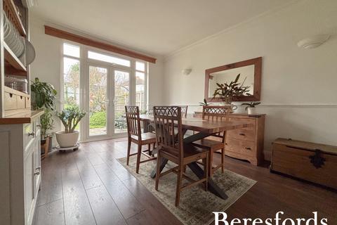 undefined, Masefield Drive, Upminster, RM14