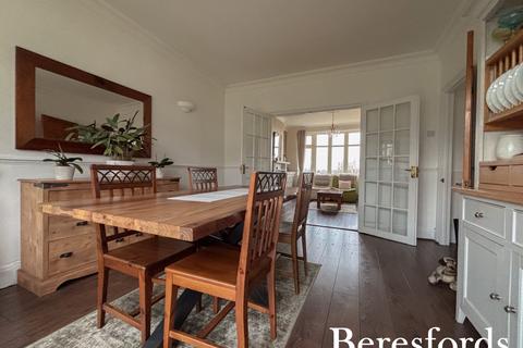 undefined, Masefield Drive, Upminster, RM14