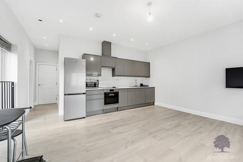 1 bedroom apartment to rent, 48a Central Road, Morden SM4
