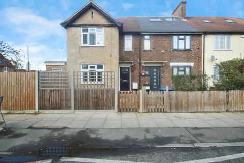 undefined, Lavender Avenue, Mitcham, CR4