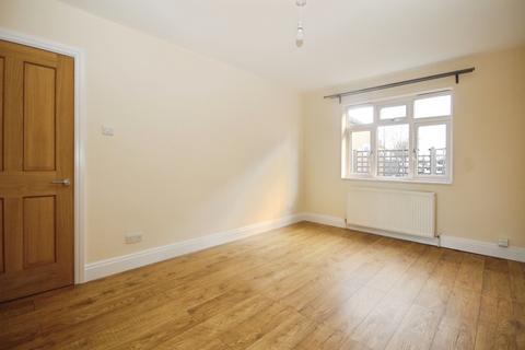 undefined, Lavender Avenue, Mitcham, CR4