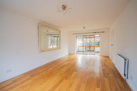 3 bedroom semi-detached house for sale, Avon Close, Saltburn-By-The-Sea
