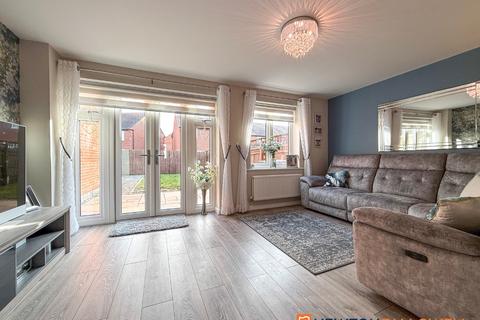 4 bedroom semi-detached house for sale, Flaxley Lane, Newark NG24