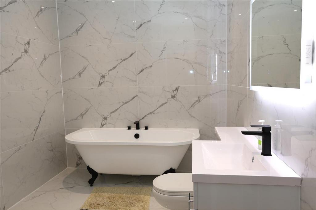 Bathroom/wetroom