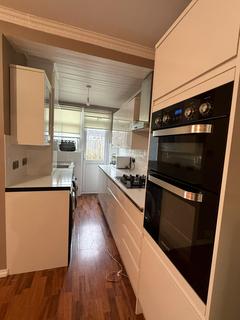 4 bedroom terraced house to rent, Enfield, EN3