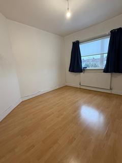 4 bedroom terraced house to rent, Enfield, EN3