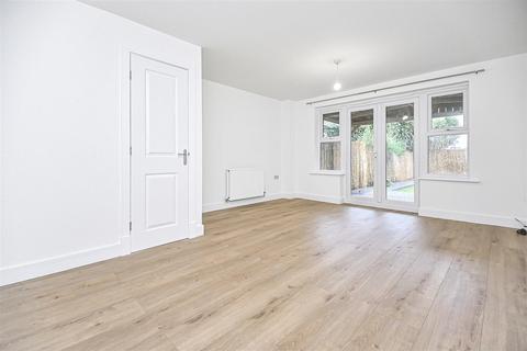 undefined, Runfield Close, Leigh