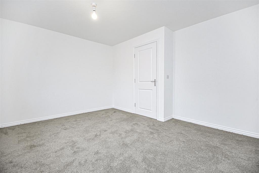 28 Runfield Close Bedroom 3 (1).JPG