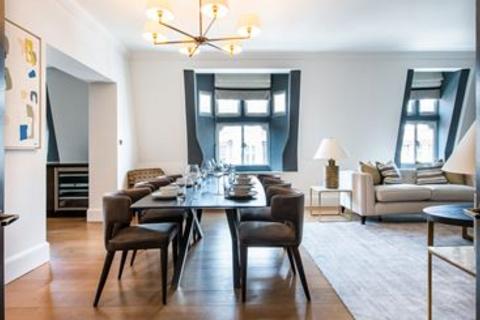 3 bedroom flat to rent, Duke Street, W1K