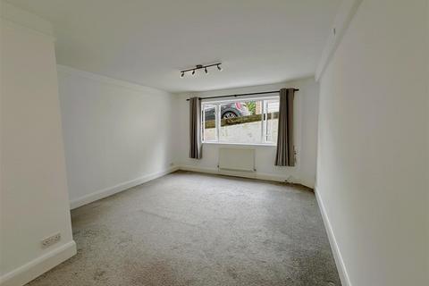 Studio to rent, London Road, Preston Park, Brighton