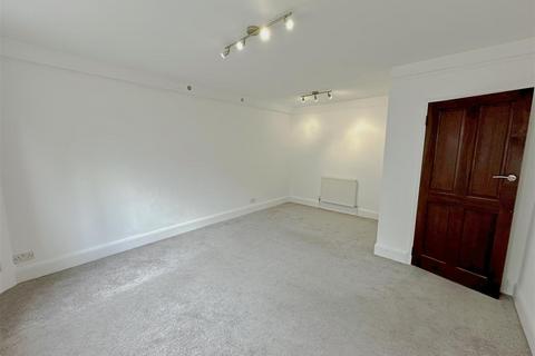 Studio to rent, London Road, Preston Park, Brighton
