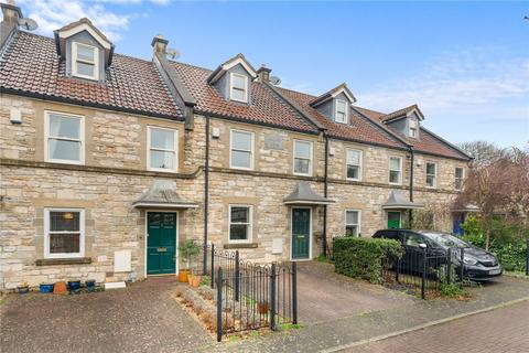 Longs Yard, Bradford On Avon