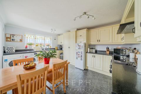 undefined, Broomhayes, Ipswich, IP2