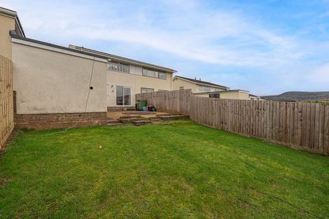 3 bedroom semi-detached house for sale, Laburnum Drive, New Inn, NP4