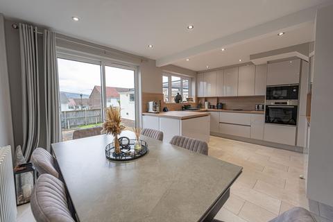 3 bedroom semi-detached house for sale, Laburnum Drive, New Inn, NP4